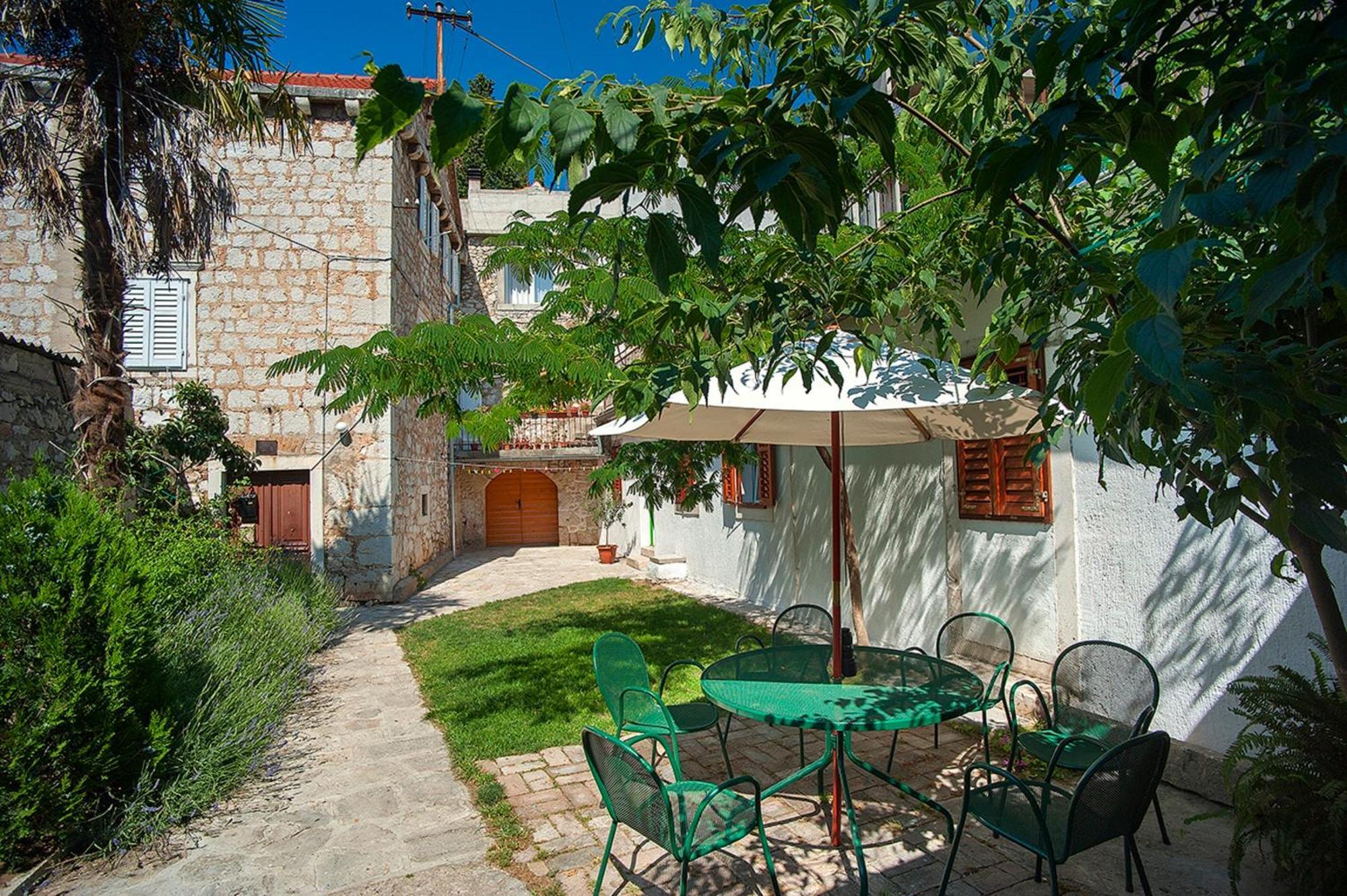 Dalmatian Garden - Free Parking - City Centre Sibenik Exterior photo