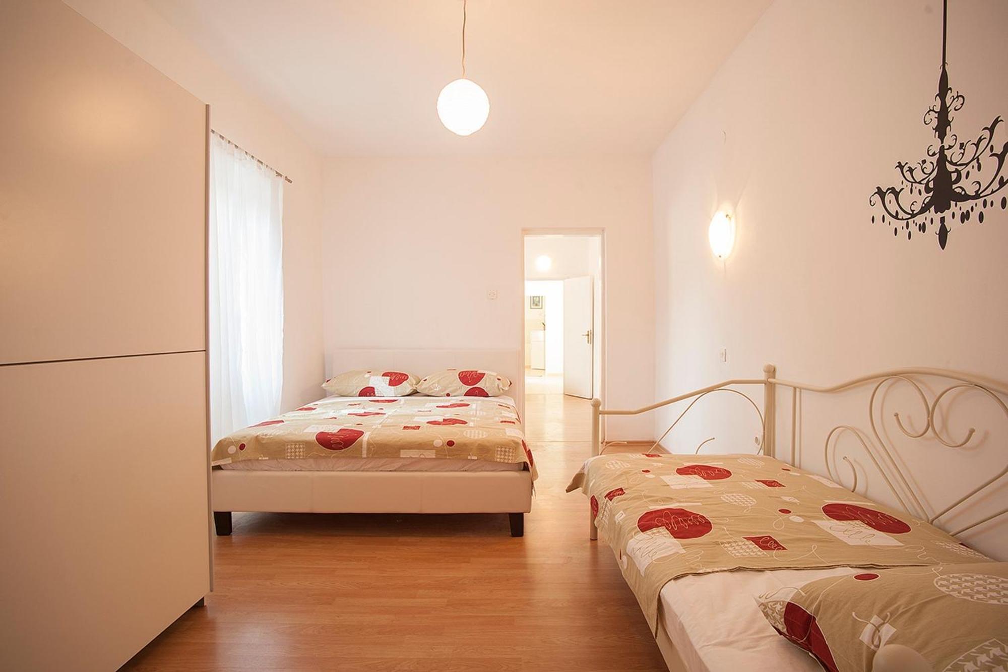 Dalmatian Garden - Free Parking - City Centre Sibenik Exterior photo